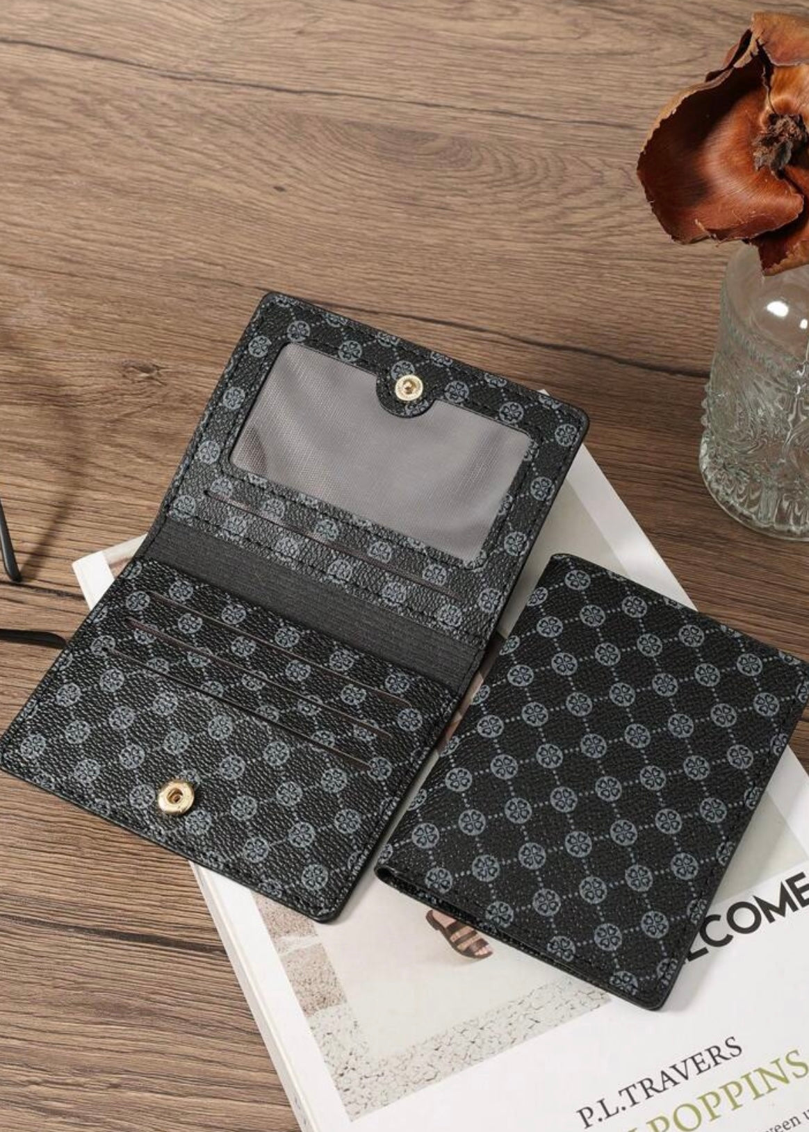 Monedero delgado portador de tarjetas minimalista