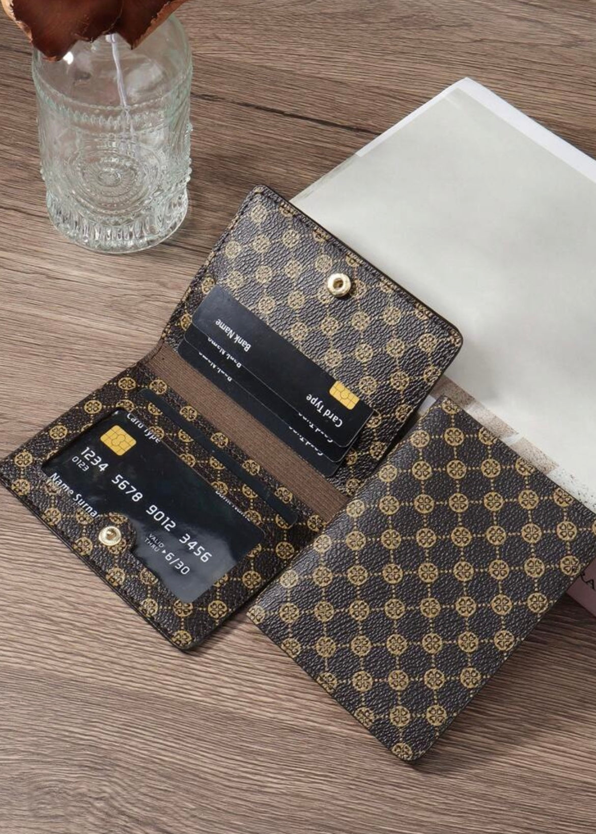 Monedero delgado portador de tarjetas minimalista